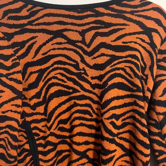 Guess Sweater - Picture 3 of 6